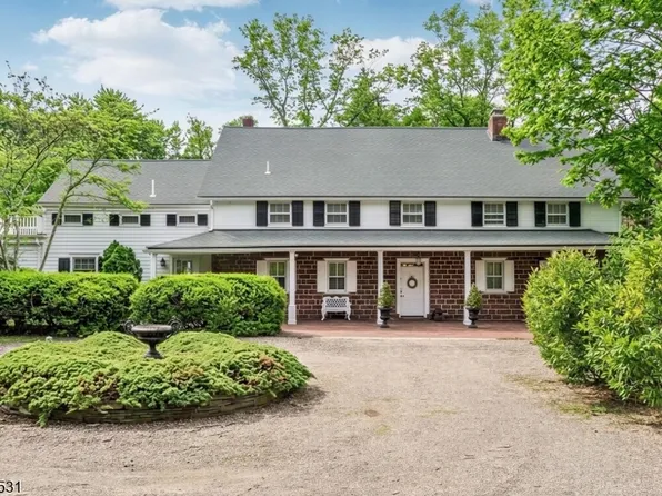 164 E Saddle River Rd, Saddle River Boro, NJ 07458
