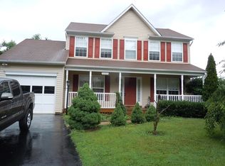 5722 Rhode Island Dr, Woodbridge, VA 22193