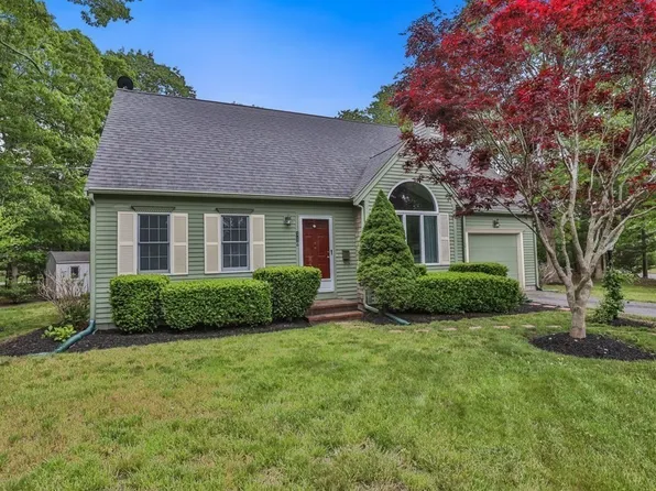 110 Buckskin Path, Barnstable, MA 02630