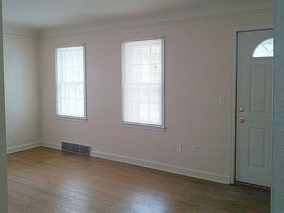 Entry to Living Room