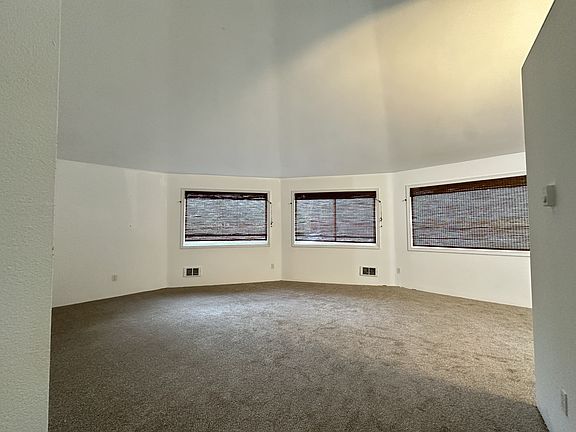 2nd image of 467 Quinault Ave SE