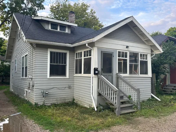 813 Hoffman Ct, Kalamazoo, MI 49007