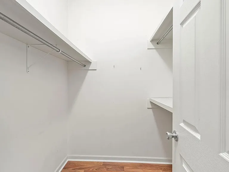 3225 Mayflower Ln — Photo 36