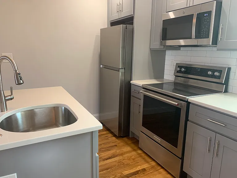 12 Harding St #2 — Photo 3