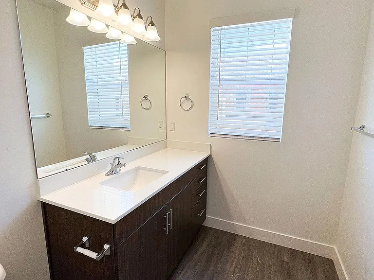 North Pointe Townhomes — Photo 22