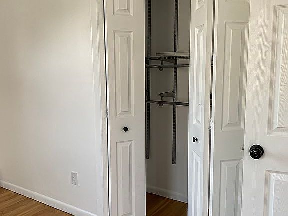 4th image of 250 Mary Lou Ave #2