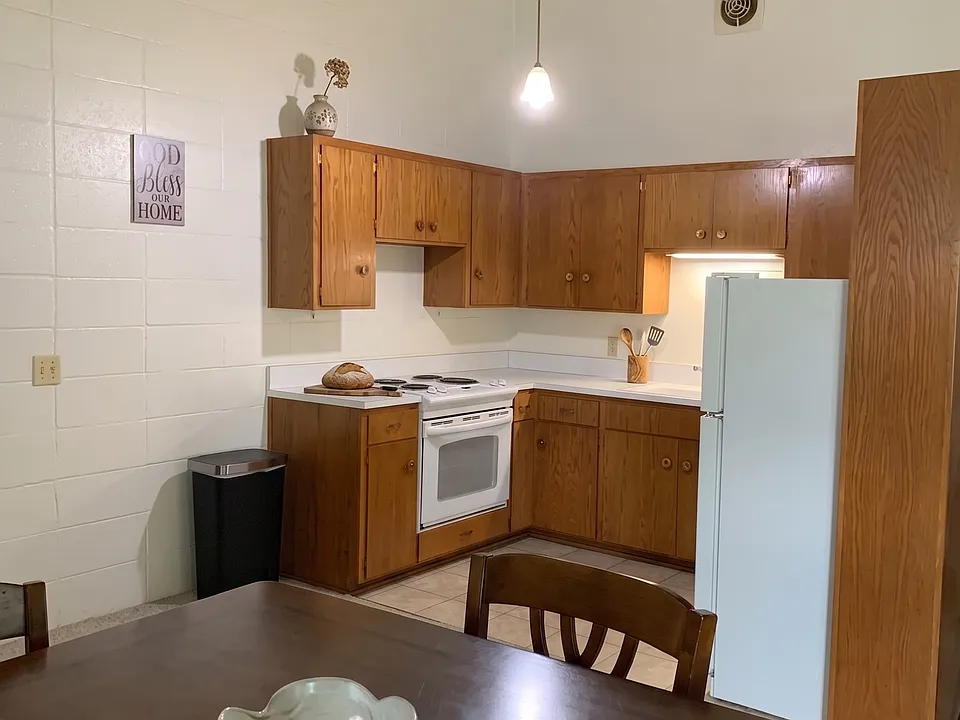 105 2nd Ave SW #1