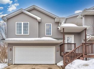 930 Twilight Dr, North Liberty, IA 52317