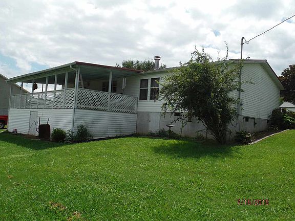 5th image of 301 Deer Trail Dr
