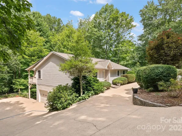 280 Crescent Dr, Lake Junaluska, NC 28745