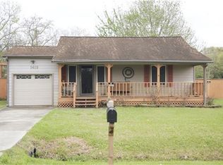 1419 S Durant St, Alvin, TX 77511