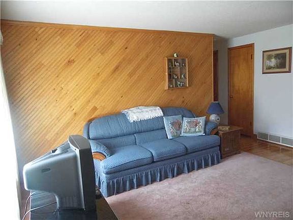 4th image of 200 Nokomis Pkwy