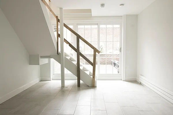 Rented by Grand & Co. | media 28