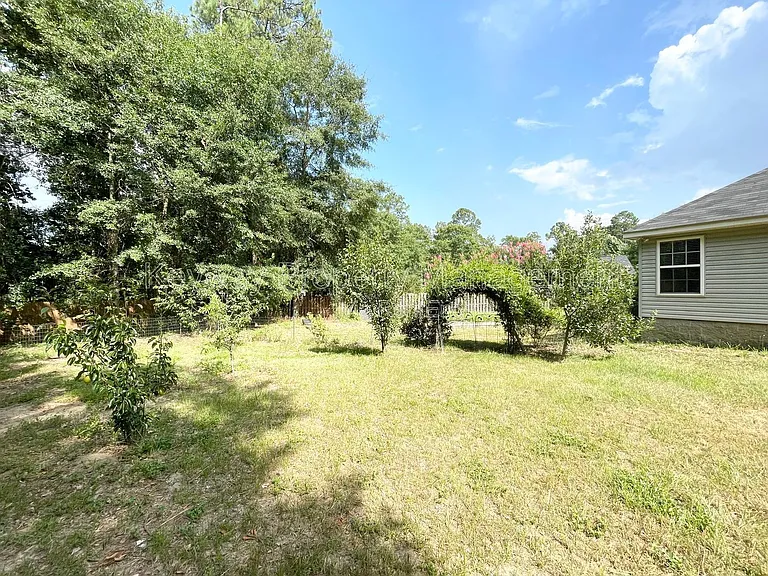 1391 Watsonia Dr — Photo 21