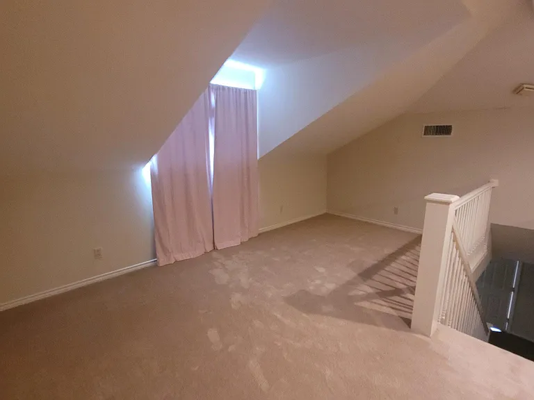 414 Amberwood Cir — Photo 29