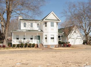 608 River Oaks Blvd, Searcy, AR 72143