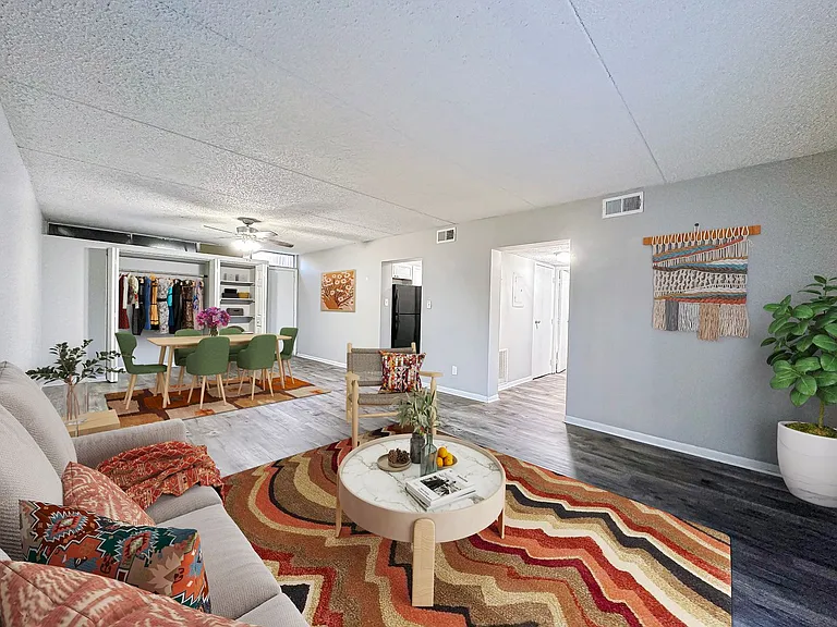 The Hammond Apartments — Photo 15