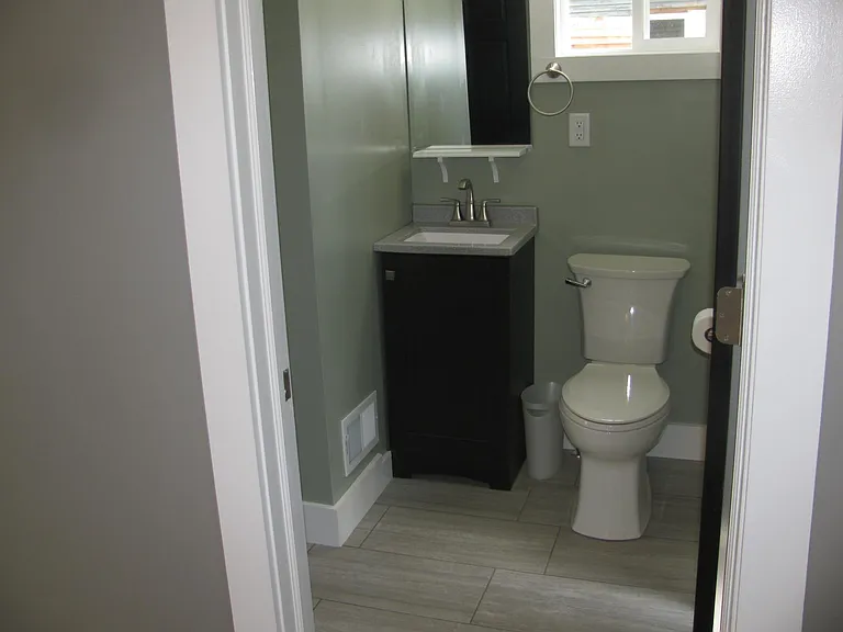 409 Pearl St — Photo 14