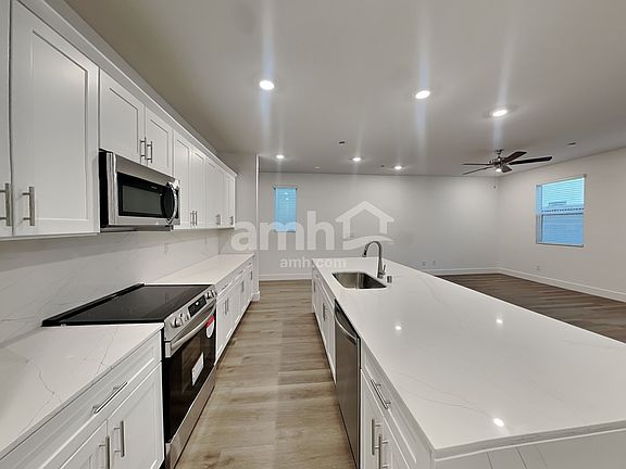 4th image of 10486 Bar Harbor St