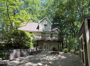 4039 Barb Hollow Rd, Walland, TN 37886
