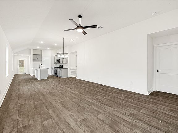 5th image of 9348 Hard Rock Rd