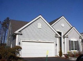 24 Champlain Cir, Plymouth, MA 02360