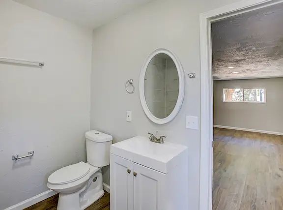 2nd image of 717 E Republic St