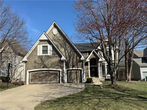 13129 Goddard Ave, Overland Park, KS 66213