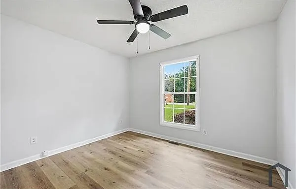 125 Bellevue Dr — Photo 12