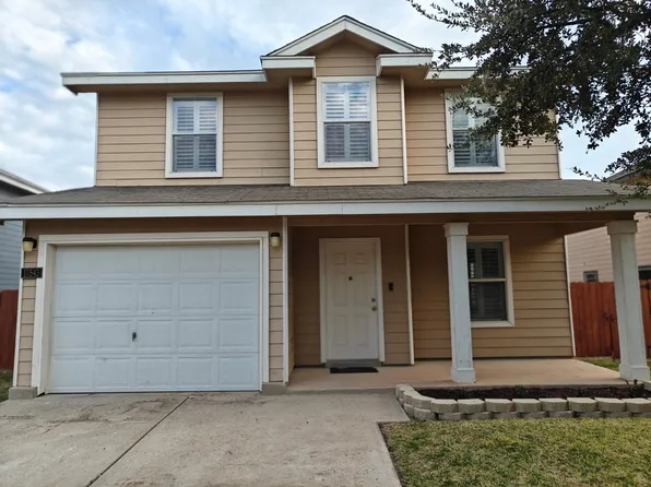 17543 College Port Dr, Laredo, TX 78045