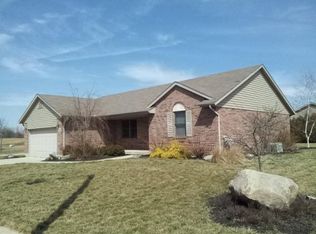 130 Snapdragon Dr, Eaton, OH 45320