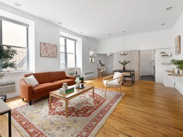 689 Fort Washington Ave #M2, New York, NY 10040