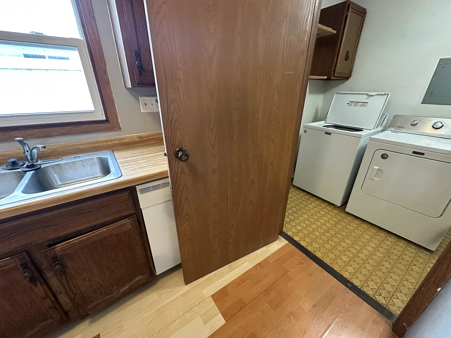 2 bed, 844 sqft, $1,050 — Photo 2