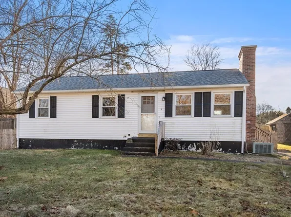 4 Meadow Ln, Palmer, MA 01069