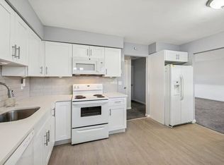 622 Old Country Rd #1, Plainview, NY 11803