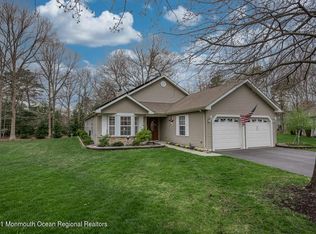 3 Ashfield Ct, Whiting, NJ 08759