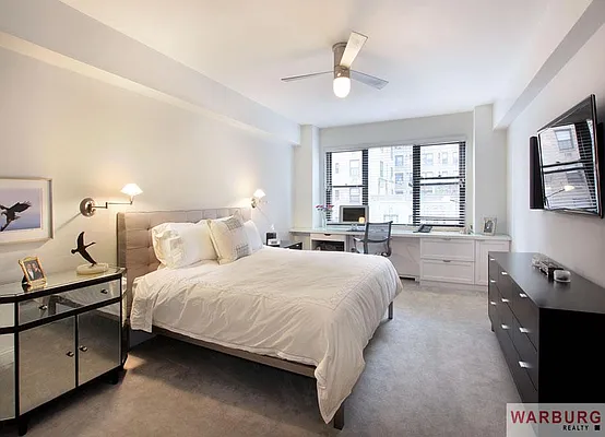 Sold by Warburg | media 1