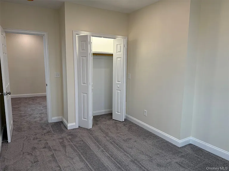 162 2nd St #4 — Photo 12