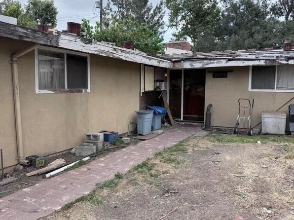 20710 Haynes St, Winnetka, CA 91306