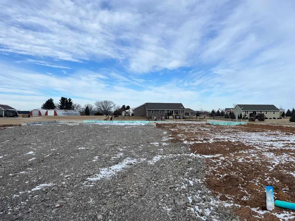 5292 Cornhusk Ln, Omro, WI 54963