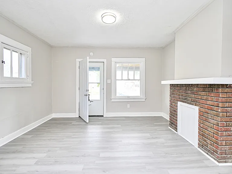 312-314 Pointview Ave #314 — Photo 7