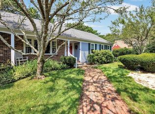 19 Babbling Brook Rd, Barnstable, MA 02630