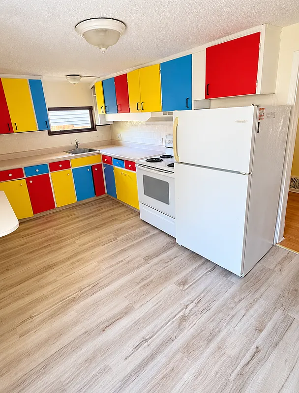 3 bed, 2.0 bath, 1344 sqft, $1,800 — Photo 3