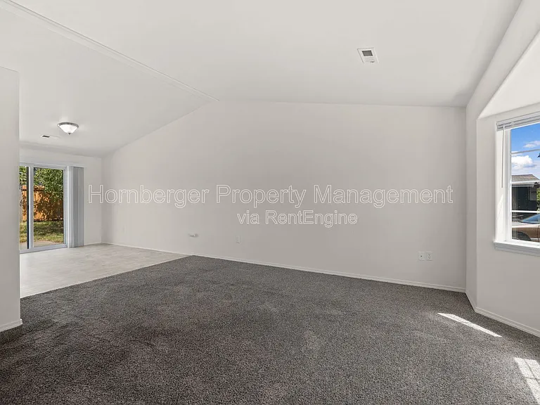 12714 W 9th Ave — Photo 10