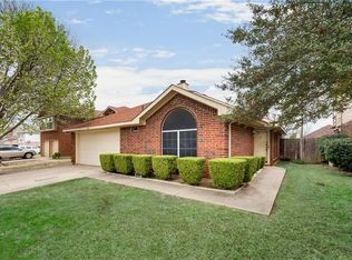 709 Ford Dr, Cedar Hill, TX 75104
