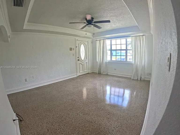 5720 SW 38th Ct — Photo 13