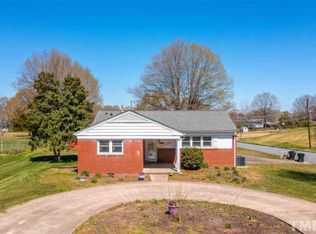 2218 Hyde St, Burlington, NC 27217