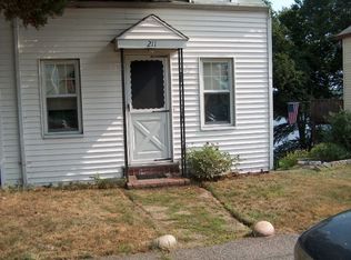 211 Riverside Dr, Dedham, MA 02026