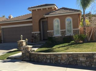 28412 Santa Catarina Rd, Santa Clarita, CA 91350