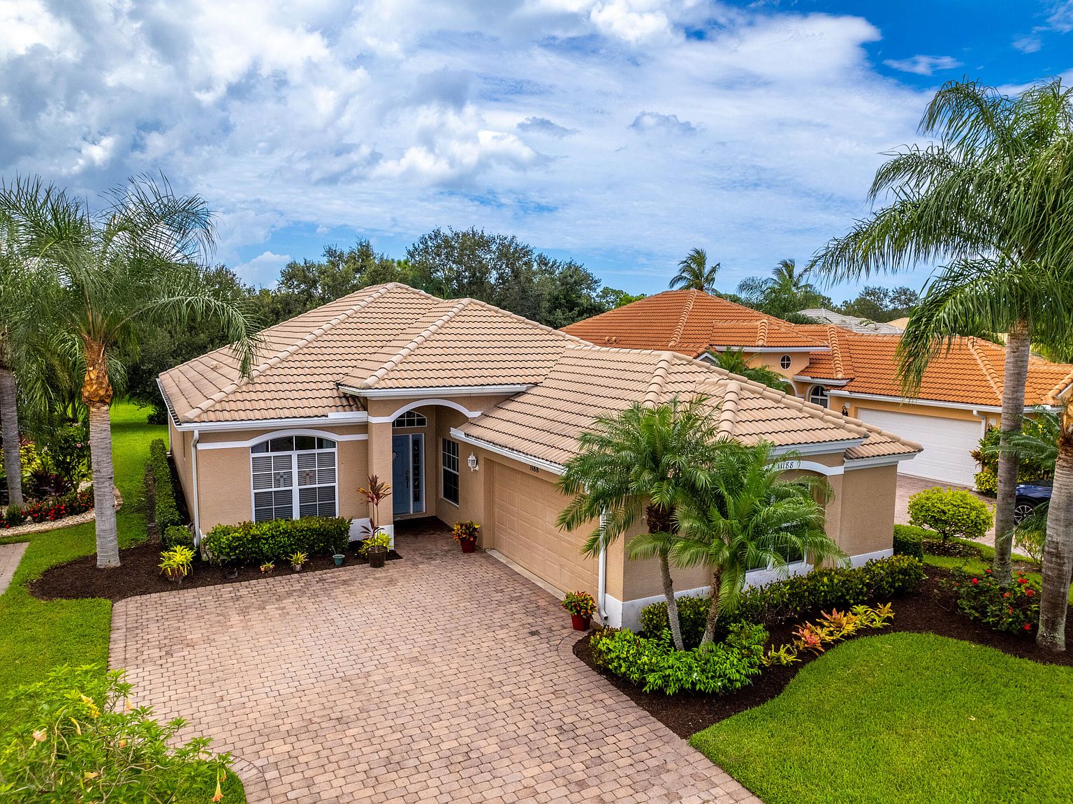 1188 NW Mossy Oak Way